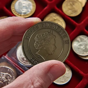 Britská Královna Alžběta II Britská Mince Kulatý Medailon, Železo, Mince, Suvenýr Ideální Dárek pro Výročí, Svatby, Narozeniny