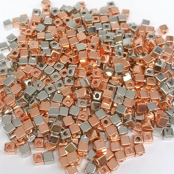 Stříbrný Pozlacený Volné Korálky 3mm Cube CCB Korálky 500/1000ks Distanční Korálek CCB Korálky pro Šperky Zjištění DIY Vyšívání